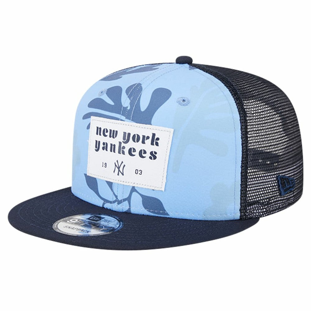 New York Yankees New Era Bikini Bottom Trucker 9FIFTY Snapback Hat - MLB Hats