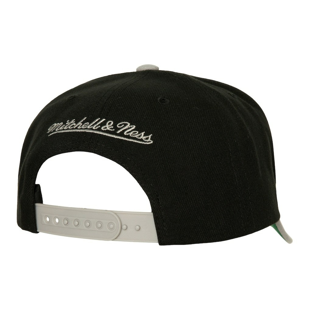 Black/Gray Brooklyn Nets Soul XL Logo Pro Crown Snapback Hat | NBA