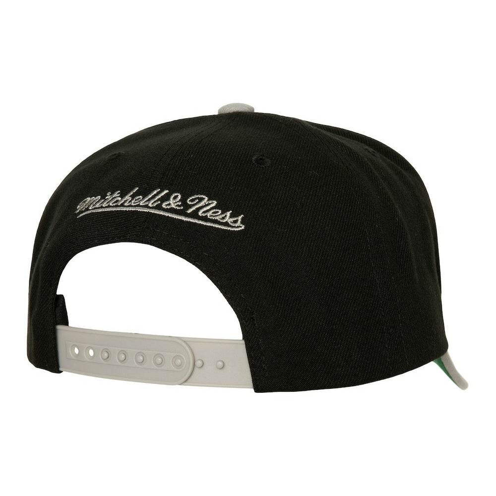 Black/Gray Brooklyn Nets Soul XL Logo Pro Crown Snapback Hat | NBA