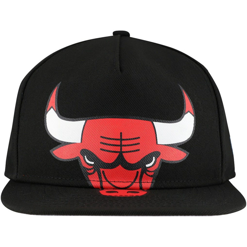 Black Chicago Bulls Oversized Puff Print Logo Golfer Snapback Hat | NBA