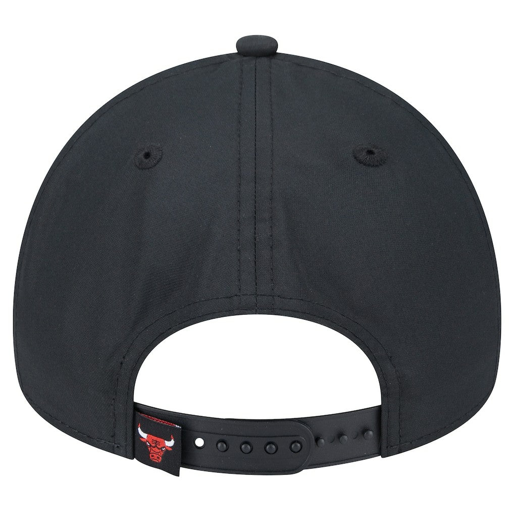 Chicago Bulls Black Throwback Gradient A-Frame 9FORTY Adjustable Hat | NBA