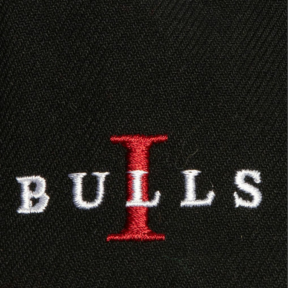 White/Red Chicago Bulls Core Snapback Hat | NBA