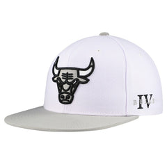 White Chicago Bulls Core Snapback Hat | NBA