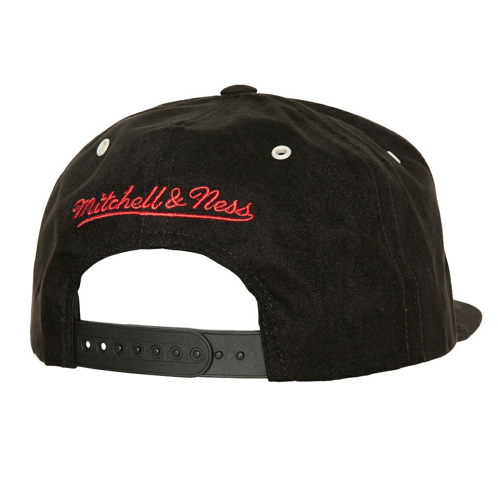 Black Chicago Bulls Day 4 Snapback Hat | NBA
