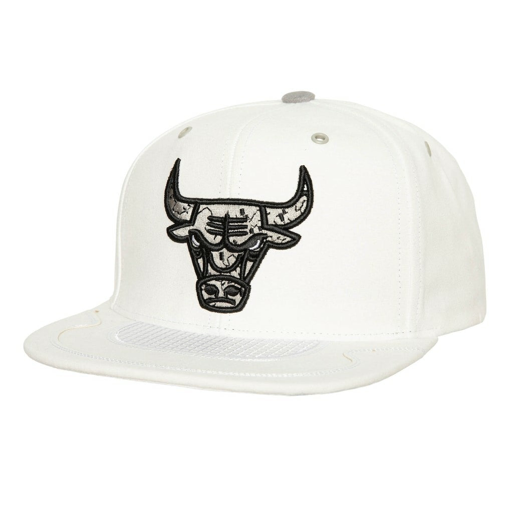 White Chicago Bulls Day 4 Snapback Hat | NBA