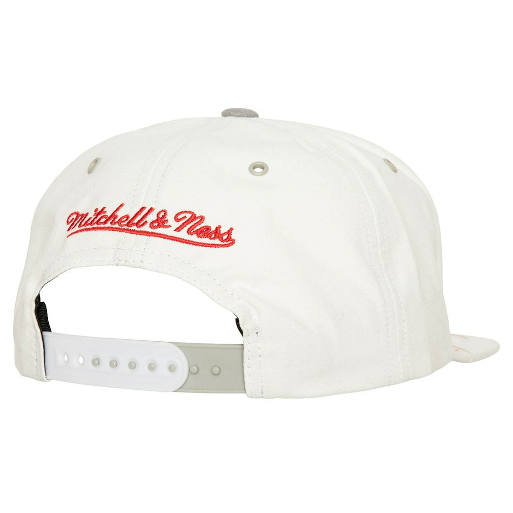 White Chicago Bulls Day 4 Snapback Hat | NBA