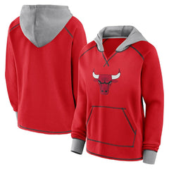 Red Chicago Bulls Logo Athletic Women's Boom Pullover Hoodie | NBA