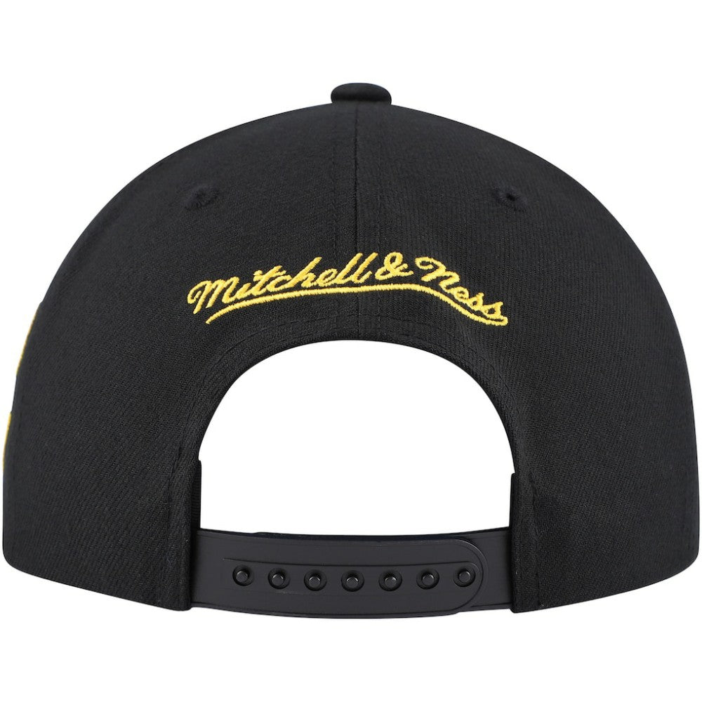 Calgary Flames Mitchell & Ness Core Team Script 2.0 Snapback Hat -  NHL Hats
