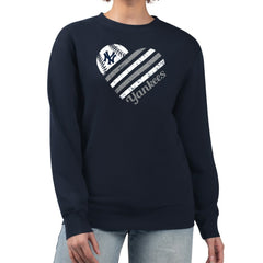 New York Yankees G-III 4Her by Carl Banks Women's Heart Logo Fleece Pullover Sweatshirt - MLB Pullover