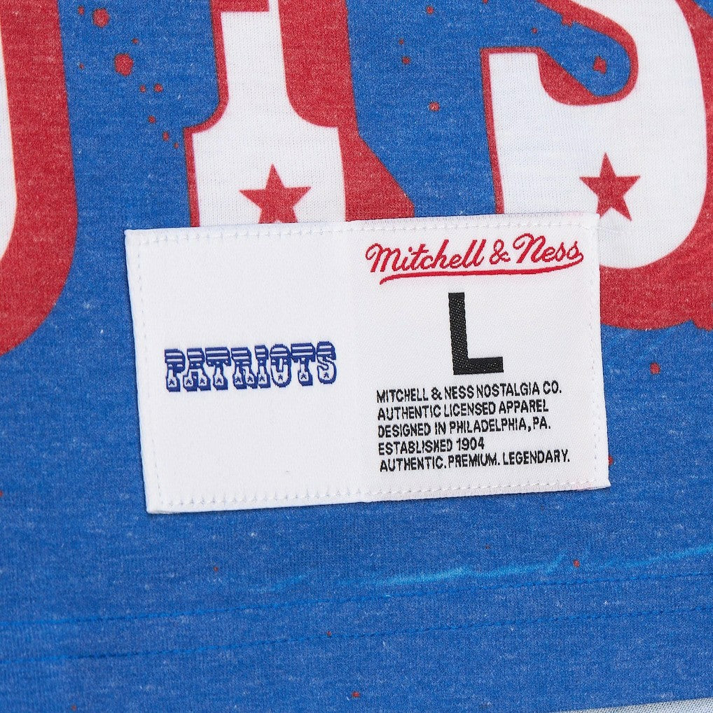 New England Patriots Team Burst Vintage Logo T-Shirt | NFL Outlet