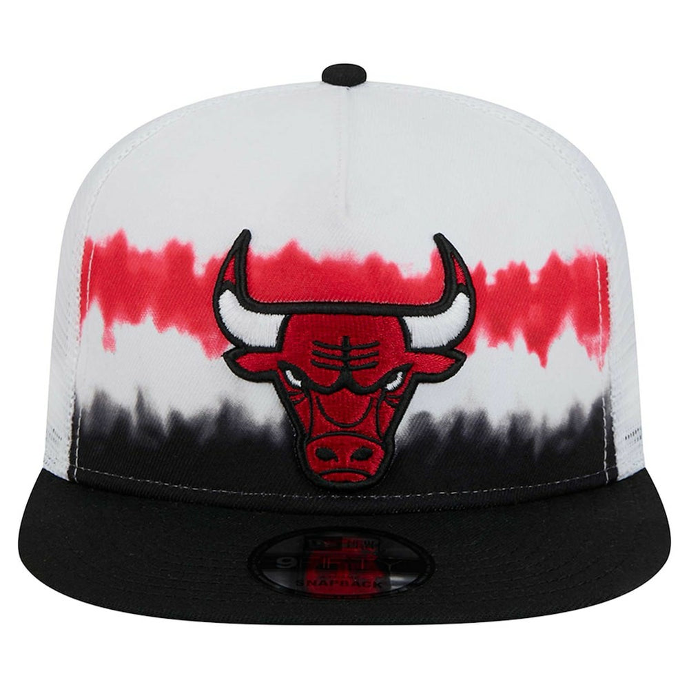 White/Black Chicago Bulls Dip-Dye 9FIFTY A-Frame Trucker Snapback Hat | NBA