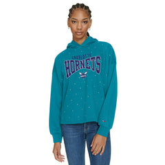 Teal Charlotte Hornets Tommy Jeans Women's Stella Cropped Pullover Hoodie | NBA