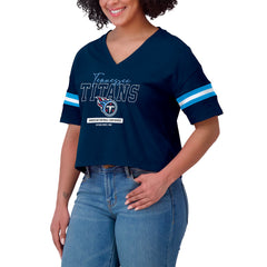 Tennessee Titans WEAR by Erin Andrews Women's Color Block Boxy Modest Crop V-Neck T-Shirt | NFL Sale