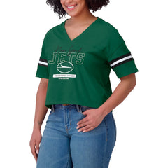 New York Jets WEAR by Erin Andrews Women's Color Block Boxy Modest Crop V-Neck T-Shirt | NFL Online