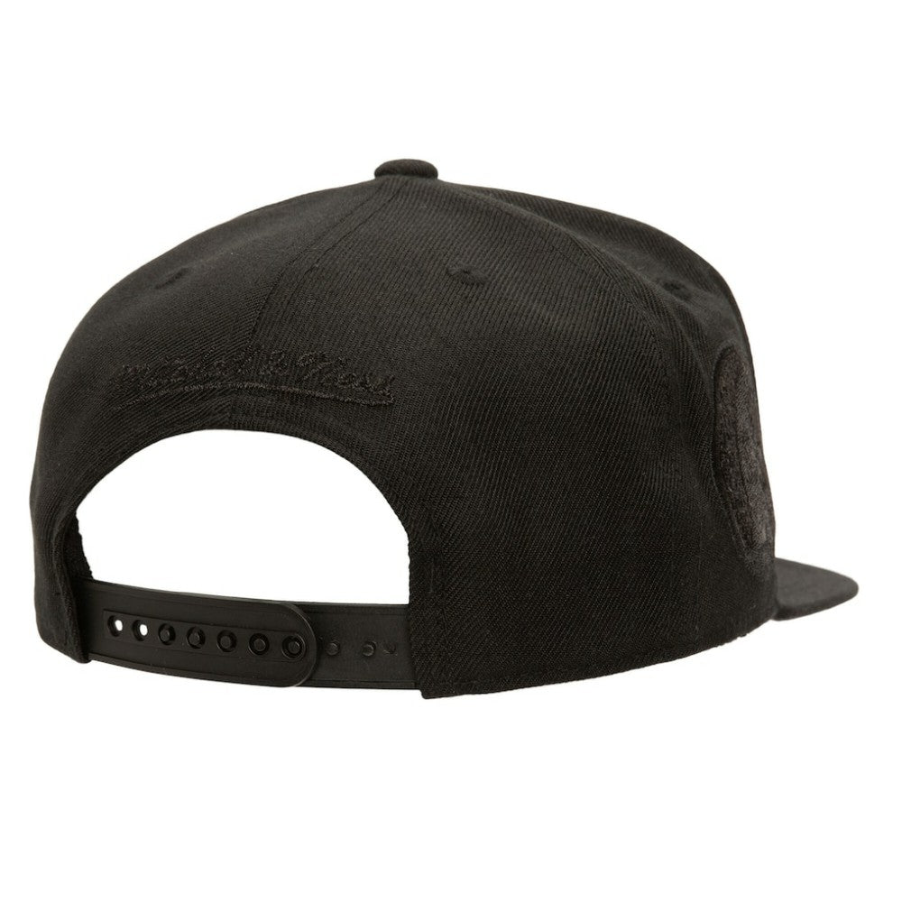 Boston Bruins Mitchell & Ness Soul Strike Pearl Tonal Snapback Hat -  NHL Hats