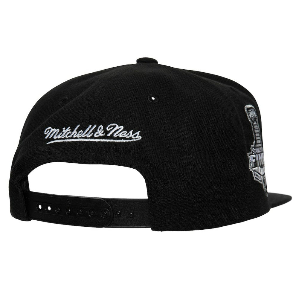Tampa Bay Lightning Mitchell & Ness Core Top Spot Snapback Hat -  NHL Hats