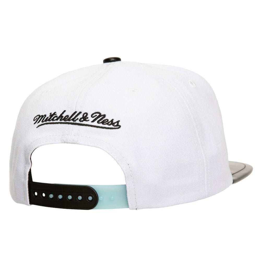 White Chicago Bulls Day 11 Snapback Hat | NBA