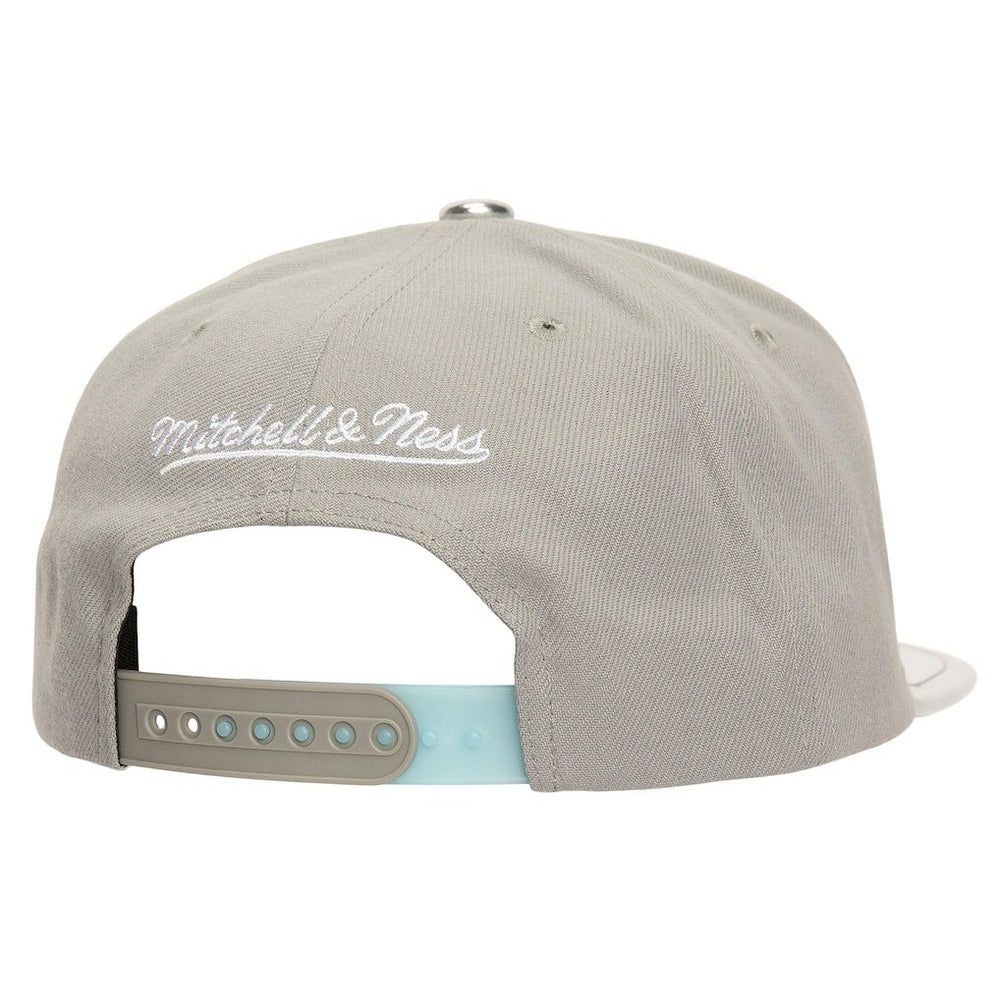 Gray Chicago Bulls Day 11 Snapback Hat | NBA