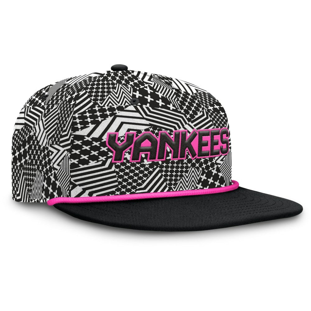 New York Yankees Fanatics Let's Glow Moon Shot Snapback Hat - MLB Hats