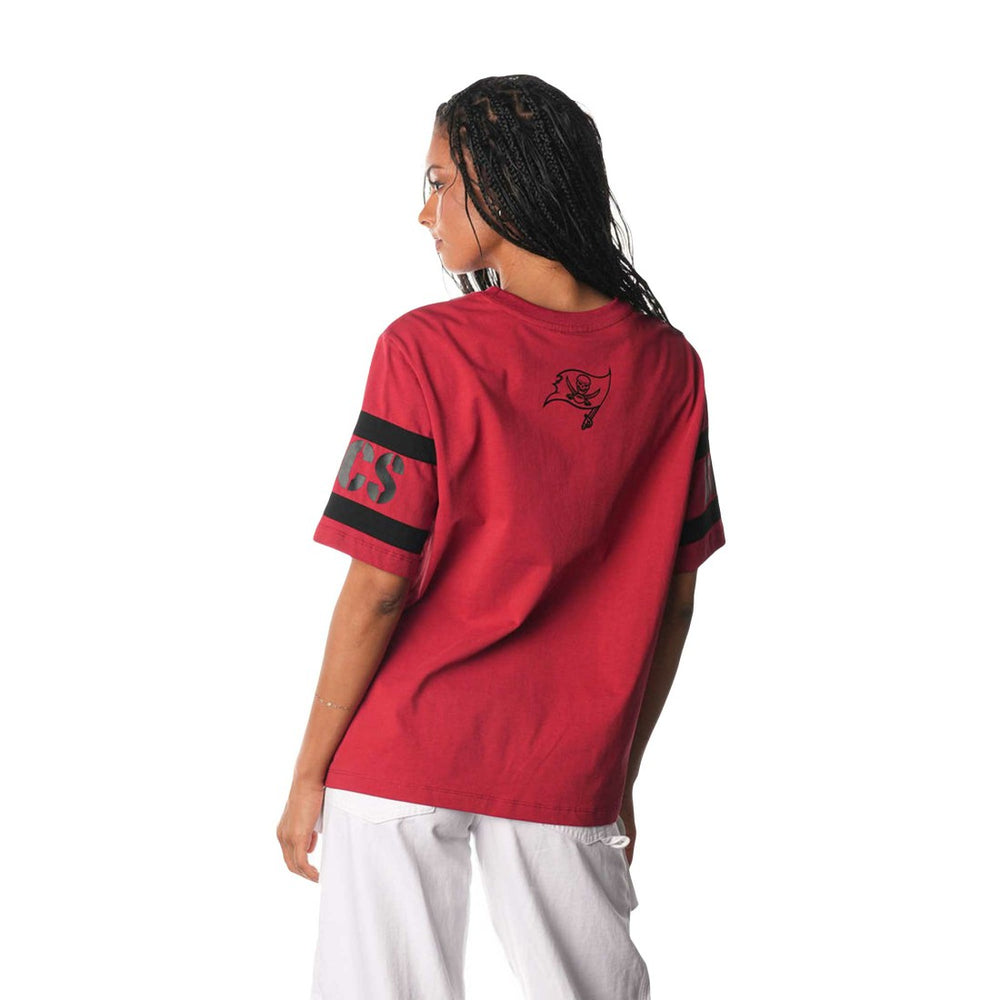 Tampa Bay Buccaneers The Wild Collective Women's Drop Shoulder T-Shirt | NFL Online