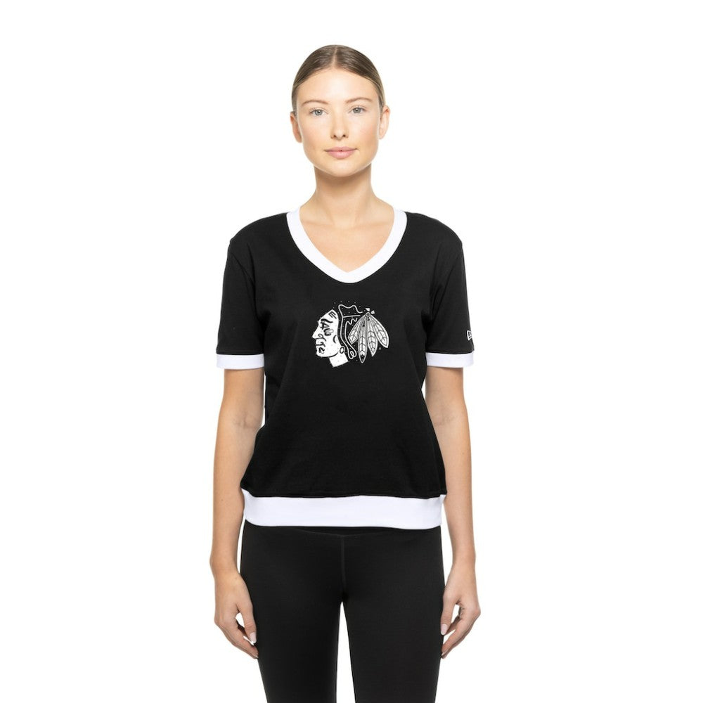 Chicago Blackhawks New Era Women's Game Day Rhinestuds T-Shirt -  NHL T-shirts