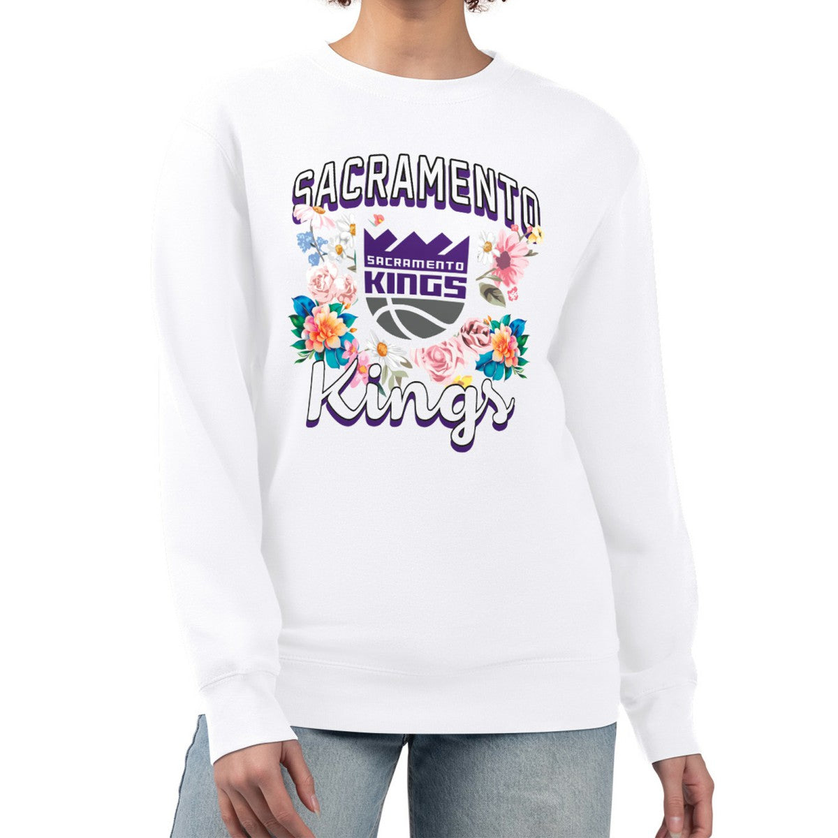 White Sacramento Kings G-III 4Her by Carl Banks Women's Flowers Team Logo Graphic Fleece Crewneck Pullover Sweatshirt | NBA