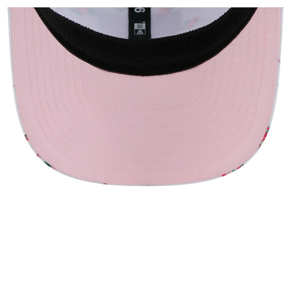 Las Vegas Raiders Adventure Flamingo Pattern 9SEVENTY Stretch-Snap Hat | NFL Outlet