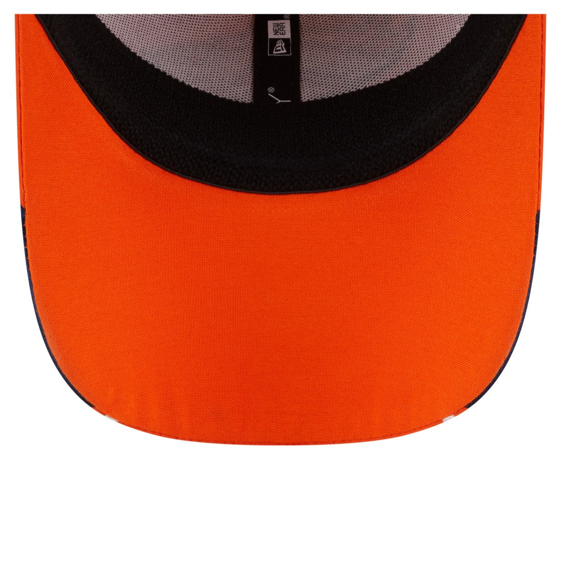 Denver Broncos Game Day Linear 39THIRTY Flex Hat | NFL New