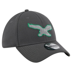 Philadelphia Eagles Throwback Logo Main 39THIRTY Flex Hat | NFL Sale