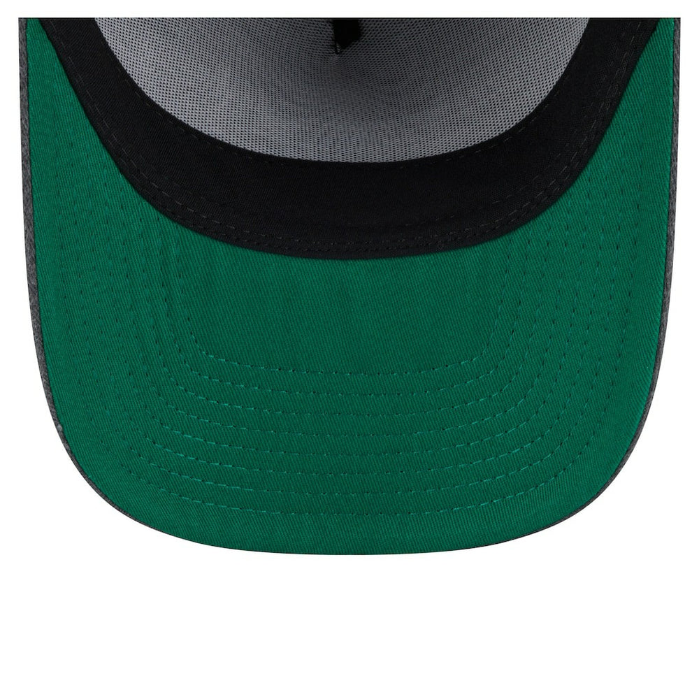 Charcoal Brooklyn Nets Throwback Washed Pre-Curved 9FIFTY Snapback Hat | NBA