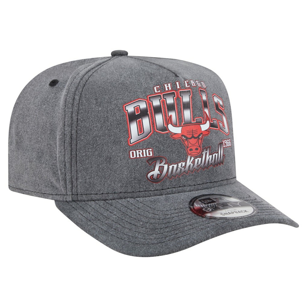 Charcoal Chicago Bulls Throwback Washed Pre-Curved 9FIFTY Snapback Hat | NBA