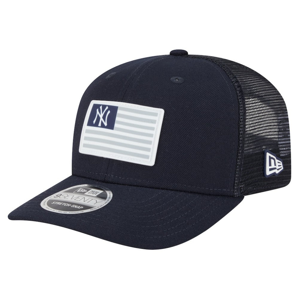 New York Yankees New Era Flag 9SEVENTY Stretch-Snap Hat - MLB Hats