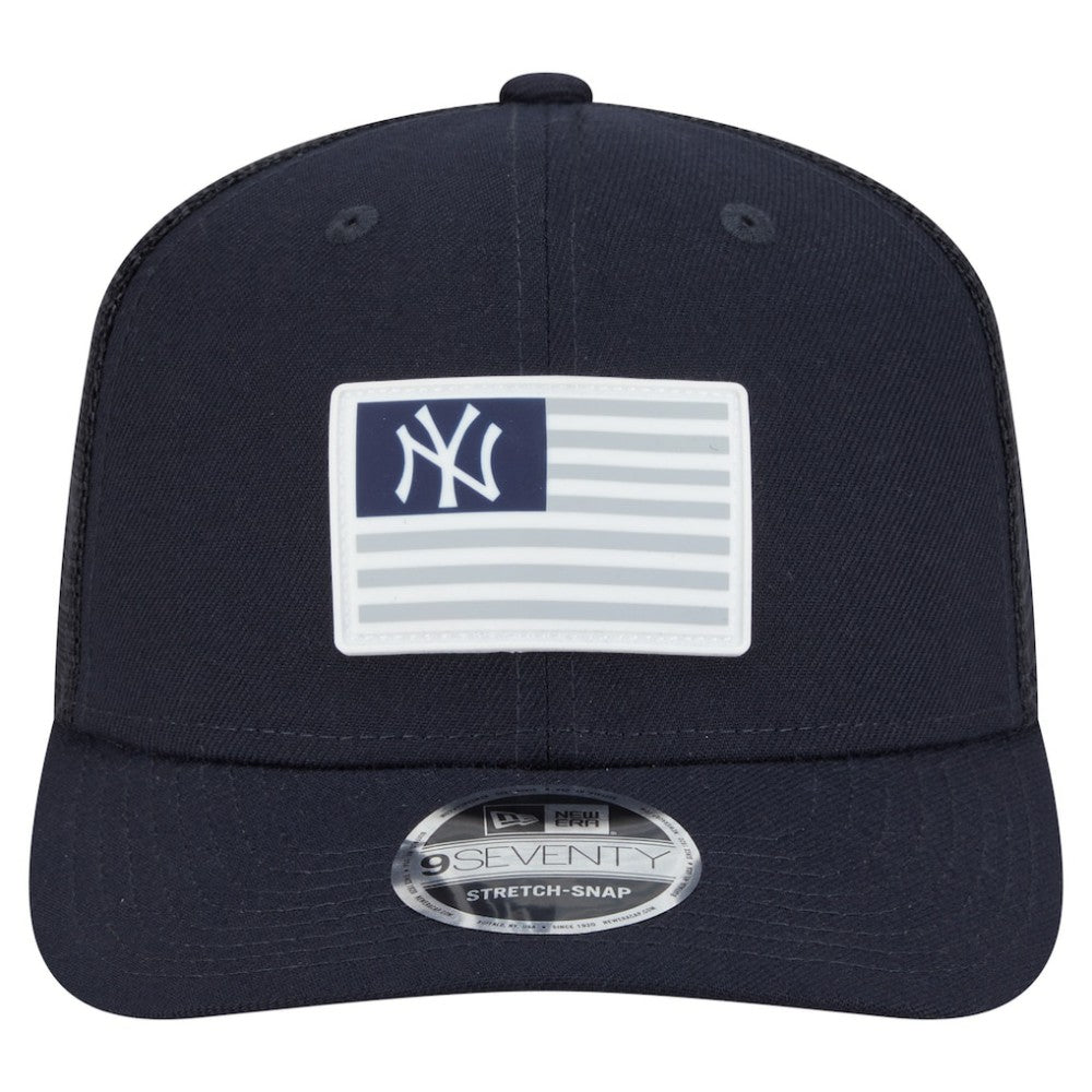New York Yankees New Era Flag 9SEVENTY Stretch-Snap Hat - MLB Hats