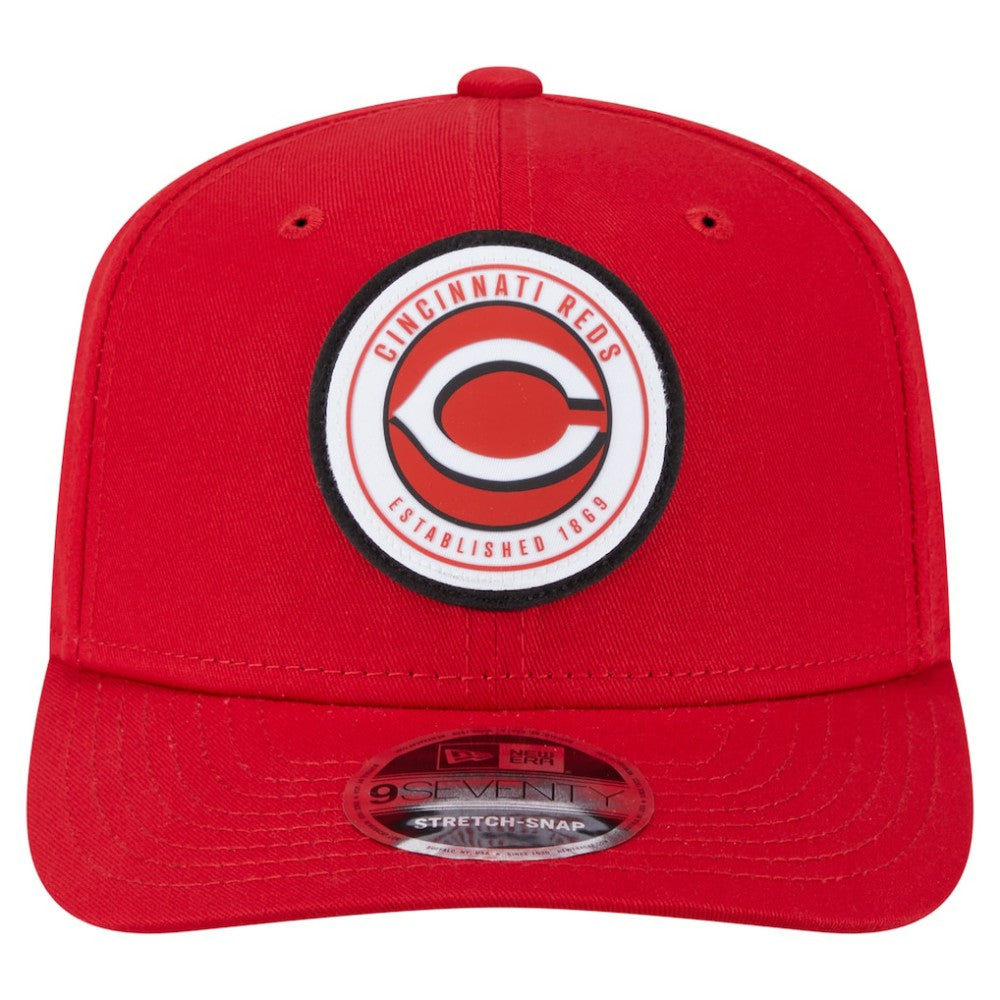 Cincinnati Reds New Era Circle Patch 9SEVENTY Stretch-Snap Hat - MLB Hats