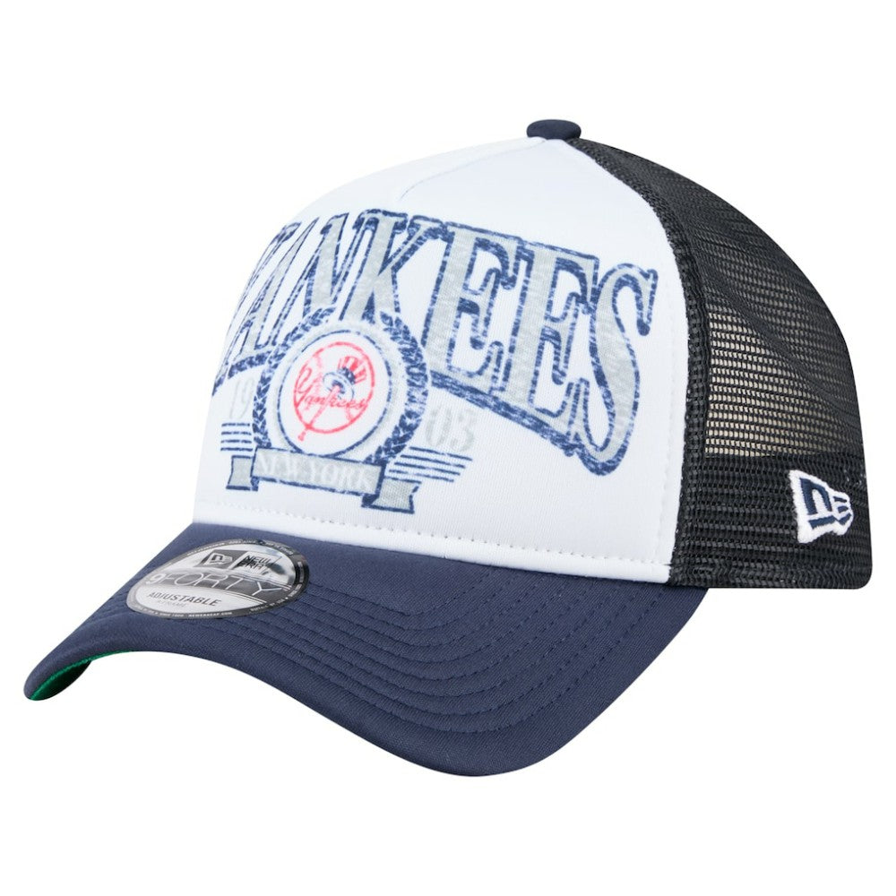 New York Yankees New Era Distressed 9FORTY A-Frame Adjustable Trucker Hat - MLB Hats