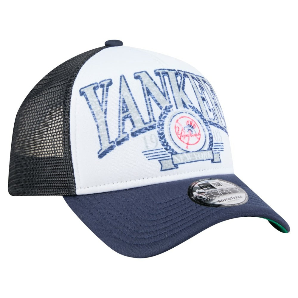 New York Yankees New Era Distressed 9FORTY A-Frame Adjustable Trucker Hat - MLB Hats