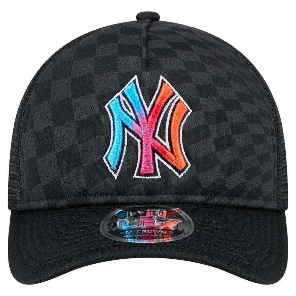 New York Yankees New Era Gradient 9FORTY A-Frame M-Crown Trucker Adjustable Hat - MLB Hats