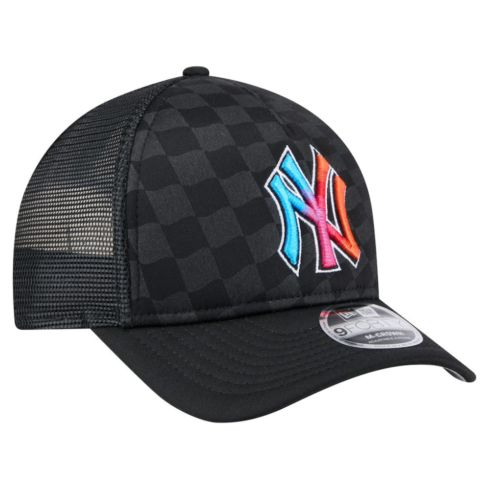 New York Yankees New Era Gradient 9FORTY A-Frame M-Crown Trucker Adjustable Hat - MLB Hats