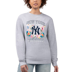 New York Yankees G-III 4Her by Carl Banks Women's Flowers Graphic Pullover Sweatshirt - MLB Pullover