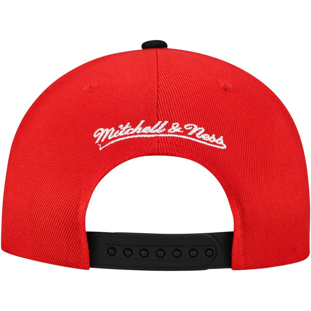Chicago Blackhawks Mitchell & Ness Underarch Two-Tone Pro Crown Snapback Hat -  NHL Hats