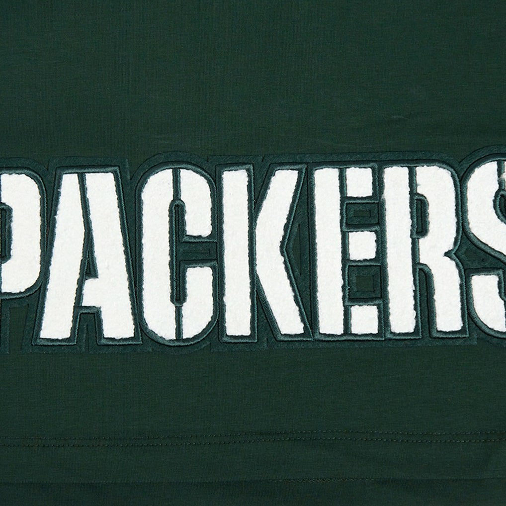 Green Bay Packers Jordan Love  Pro Standard Women's Player Name & Number Cropped Boxy T-Shirt | NFL Hot