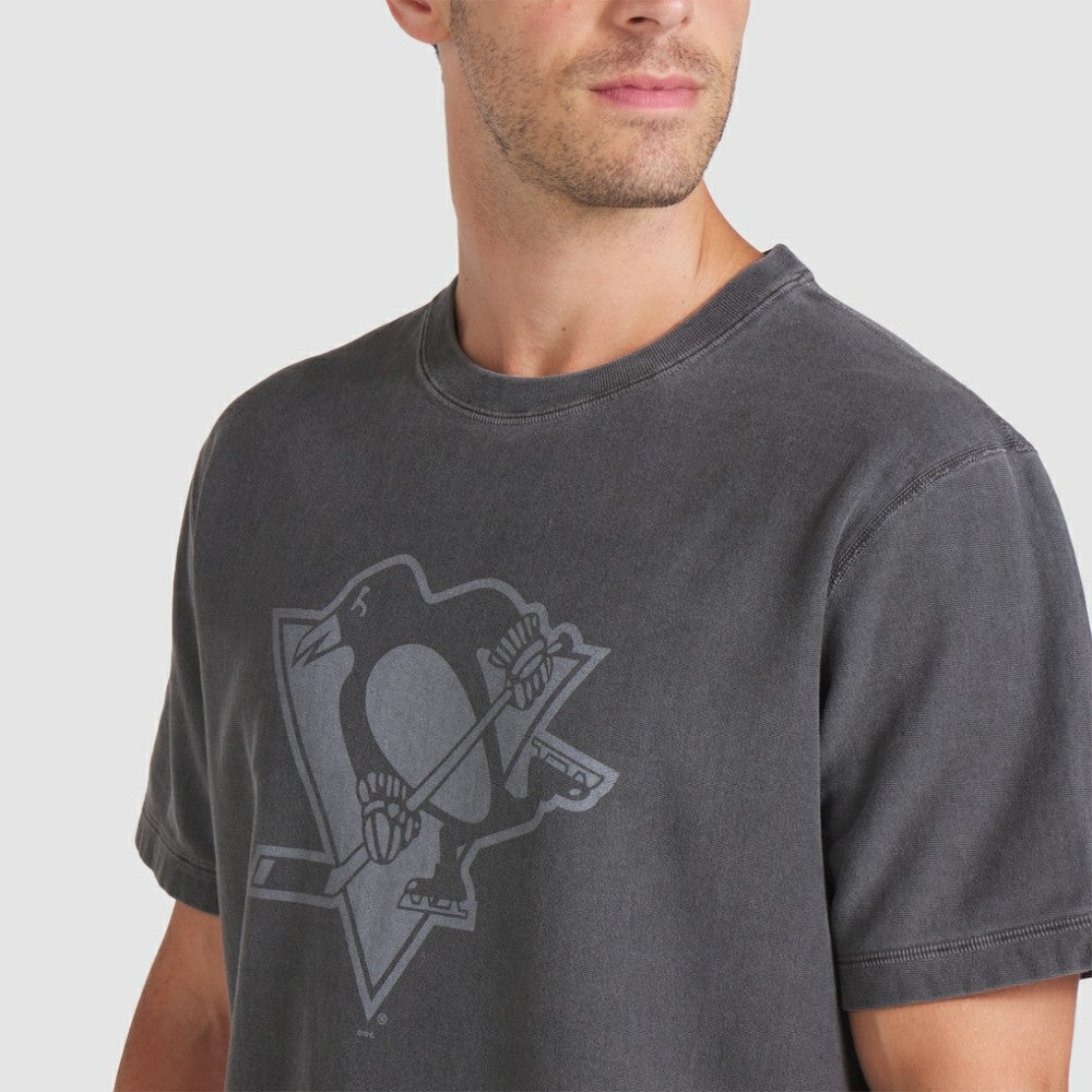 Pittsburgh Penguins Fanatics Made in Canada T-Shirt -  NHL T-shirts