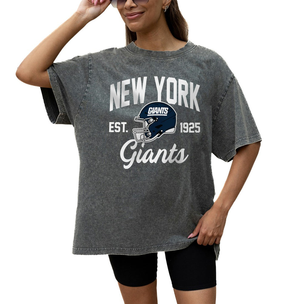 New York Giants Gameday Couture Women's Throwback Oversized Snow Wash T-Shirt | NFL Sale