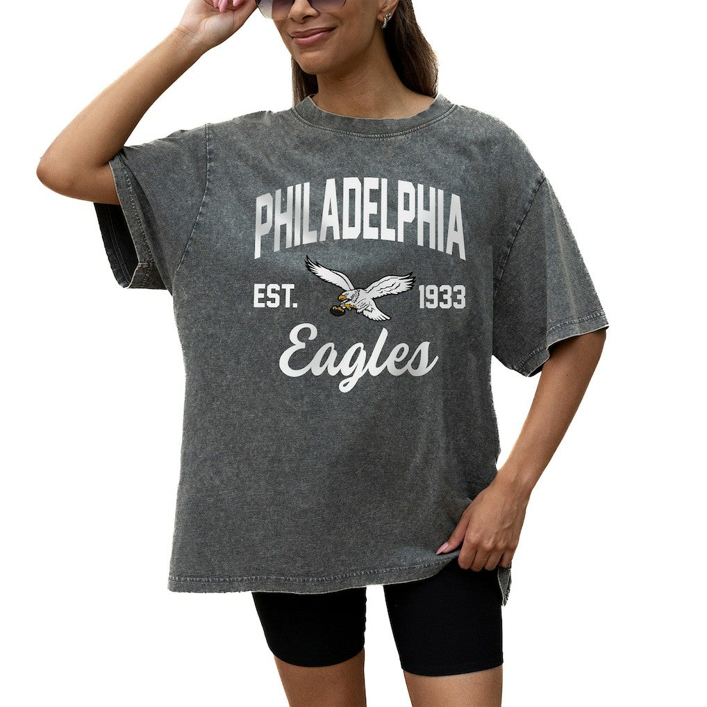 Philadelphia Eagles Gameday Couture Women's Throwback Oversized Snow Wash T-Shirt | NFL New