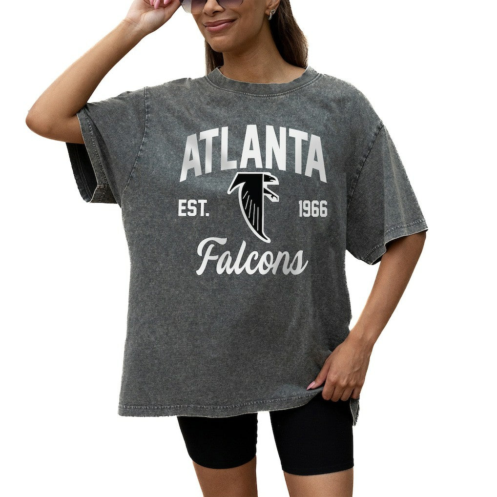 Atlanta Falcons Gameday Couture Women's Throwback Oversized Snow Wash T-Shirt | NFL US