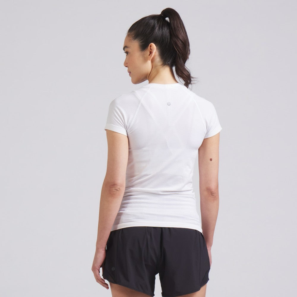 Vancouver Canucks lululemon Women's Swiftly Tech Short-Sleeve Shirt 2.0 -  NHL