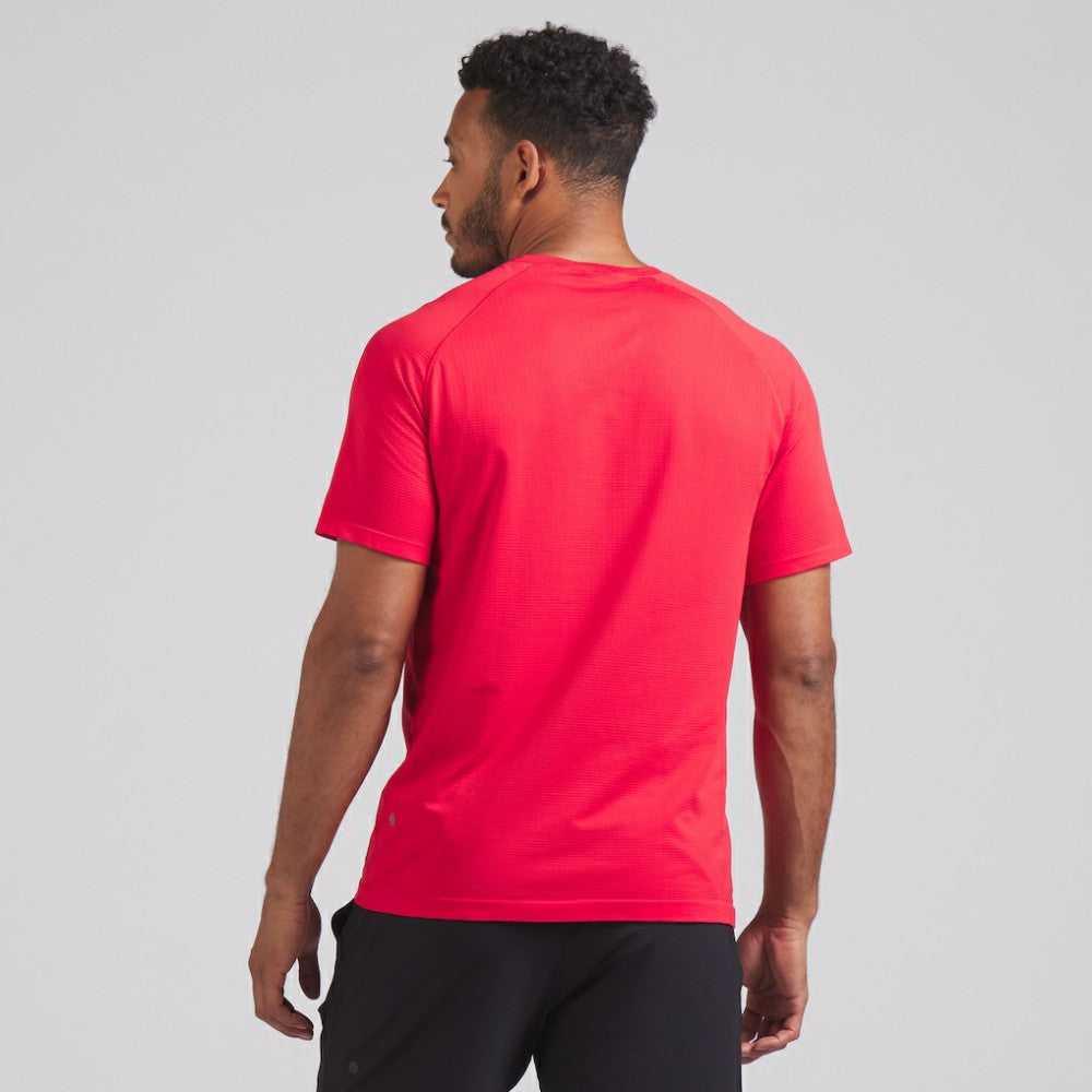 Chicago Blackhawks lululemon Metal Vent Tech Short-Sleeve Shirt -  NHL