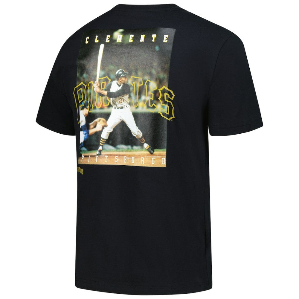 Roberto Clemente Pittsburgh Pirates Mitchell & Ness Legends Collection Vintage Logo T-Shirt - MLB T-shirts
