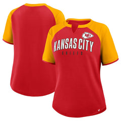 Kansas City Chiefs Women's Height Advantage T-Shirt | NFL Online