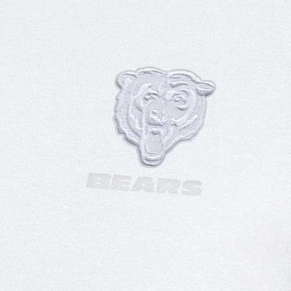 Chicago Bears Antigua Victory Quarter-Zip Top | NFL Sale